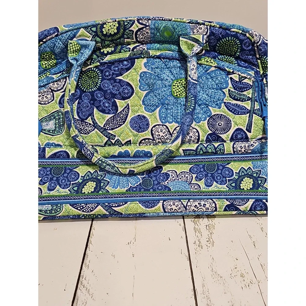 Vera Bradley Doodle Daisy Tote Duffle Weekender Laptop Travel Bag